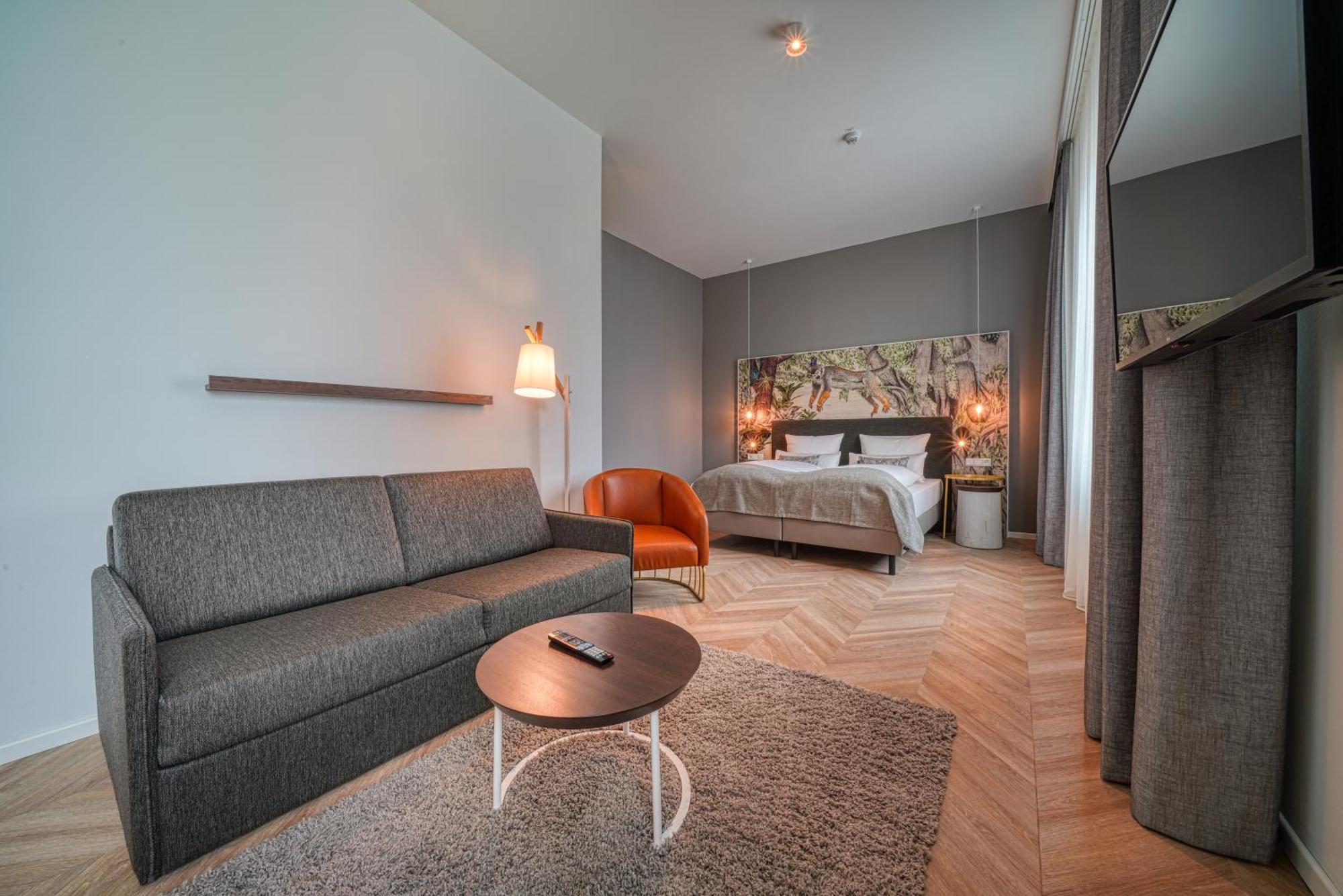Отель Vienna House Easy By Wyndham Аугсбург Экстерьер фото